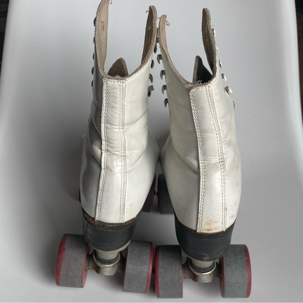 Riedell Vintage White Leather Quad Roller Skates with Red Wheels. Used/vintage. - Picture 7 of 16
